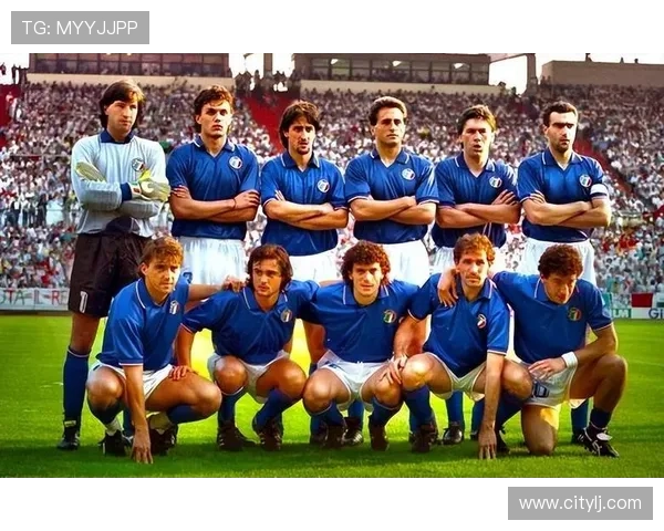 足球场上的二代星光：现役球员背后的传奇传承与荣耀